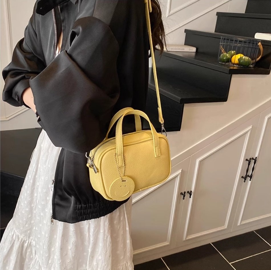 レザー調ミニショルダーバッグ | 詳細画像3