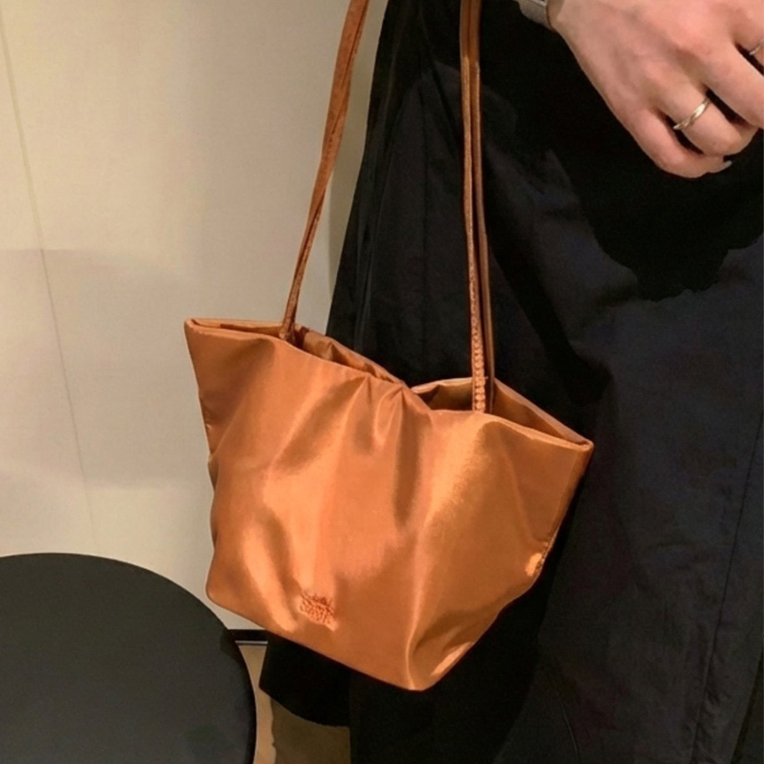 ナイロンワンショルダーシンプルショルダーバッグ | レディース