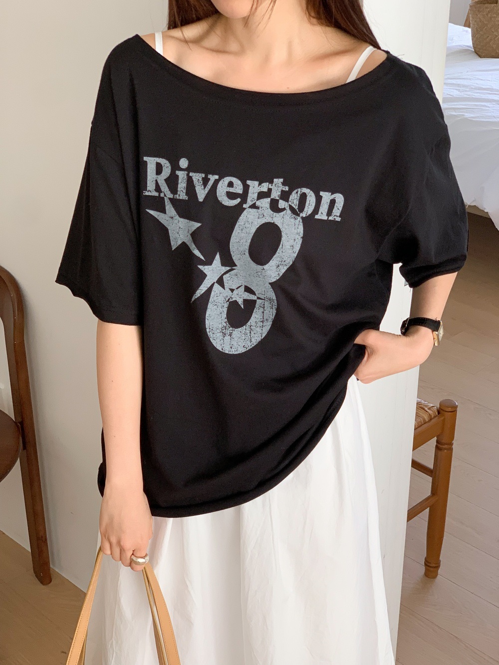 コットンオフショルダーオーバーサイズボクシールーズ半袖レタリングナンバー星柄Tシャツ | 詳細画像2
