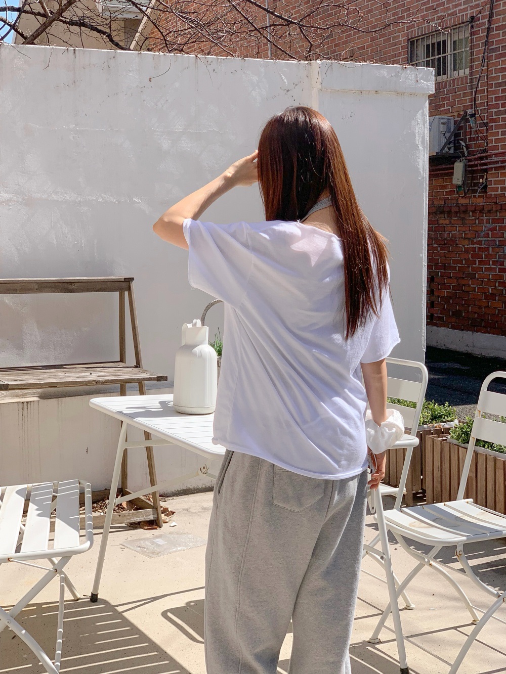 コットンオフショルダーオーバーサイズボクシールーズ半袖ワイドネックドロップショルダーレタリングTシャツ | 詳細画像5