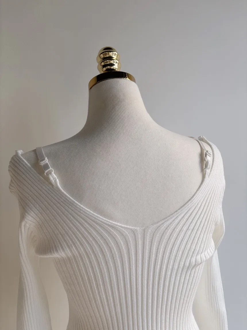 リブオフショルダーストラップ長袖Vネックニット | mirangmirang | 詳細画像35