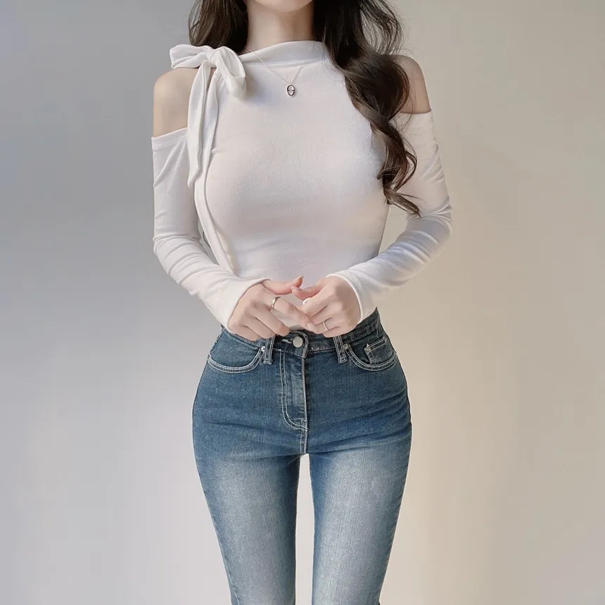 ホルターネックオープンショルダー長袖リボンTシャツ | mirangmirang | 詳細画像3