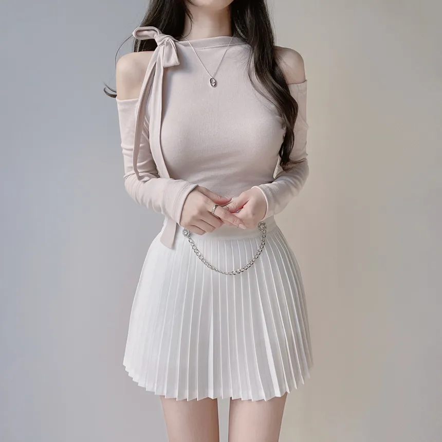 ホルターネックオープンショルダー長袖リボンTシャツ | mirangmirang | 詳細画像10