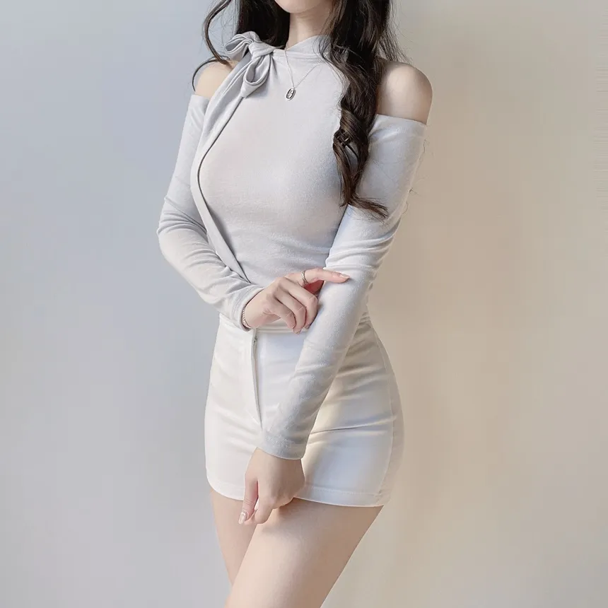 ホルターネックオープンショルダー長袖リボンTシャツ | mirangmirang | 詳細画像20