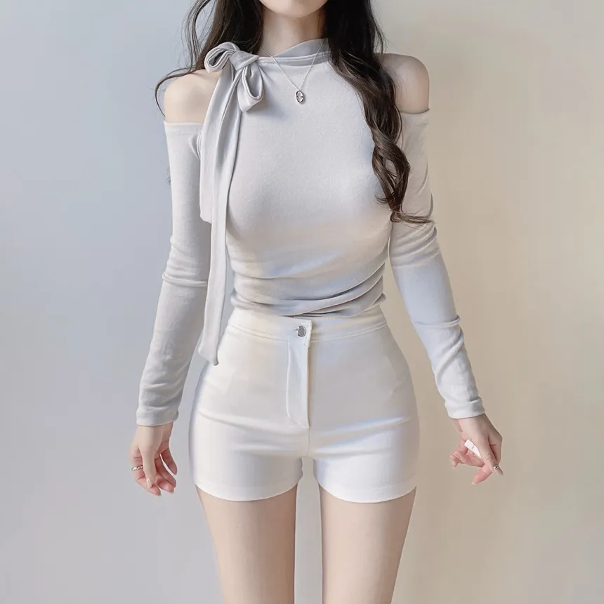 ホルターネックオープンショルダー長袖リボンTシャツ | mirangmirang | 詳細画像24