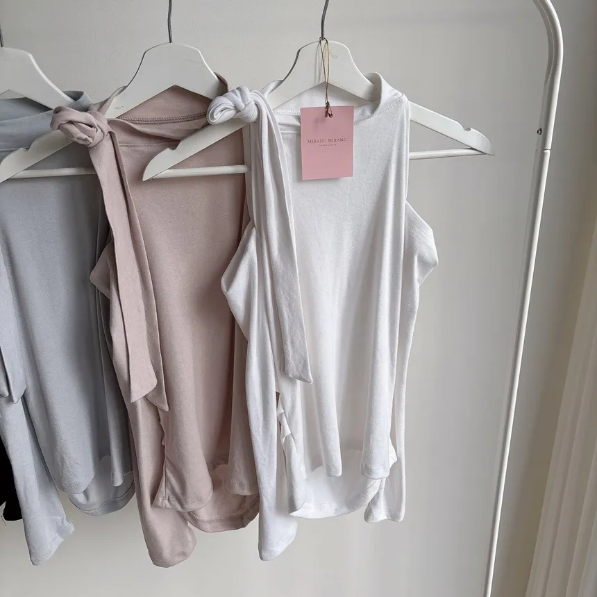 ホルターネックオープンショルダー長袖リボンTシャツ | mirangmirang | 詳細画像37