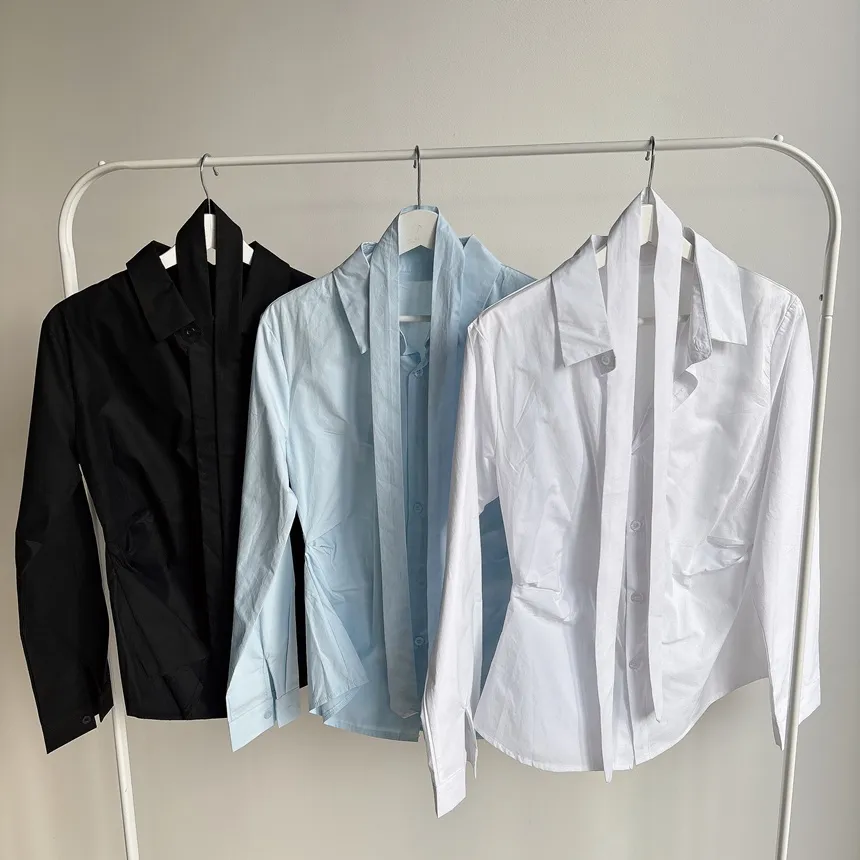 コットン長袖シャーリングスリムブラウスストラップ付 | mirangmirang | 詳細画像21