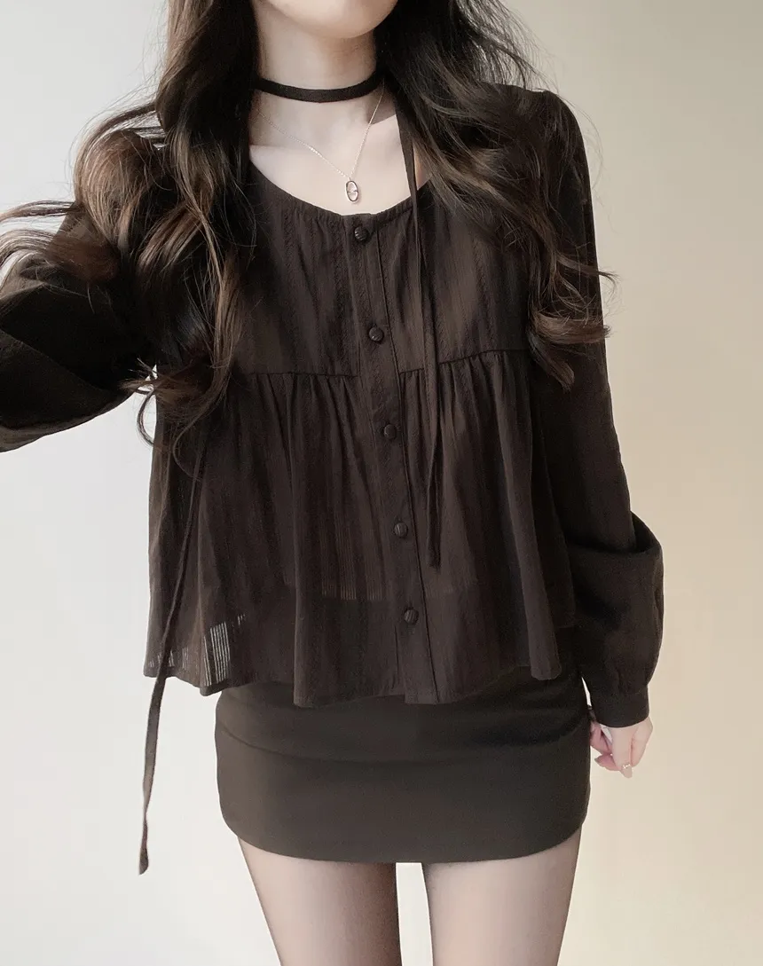 ラウンドネックボタン長袖ブラウスストラップ付 | mirangmirang | 詳細画像13