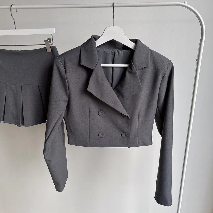 肩パッドテーラードカラーショートダブルボタンジャケット | mirangmirang | 詳細画像36