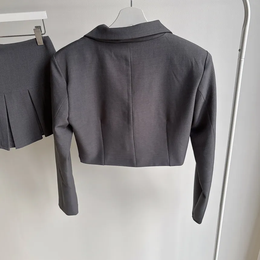 肩パッドテーラードカラーショートダブルボタンジャケット | mirangmirang | 詳細画像37