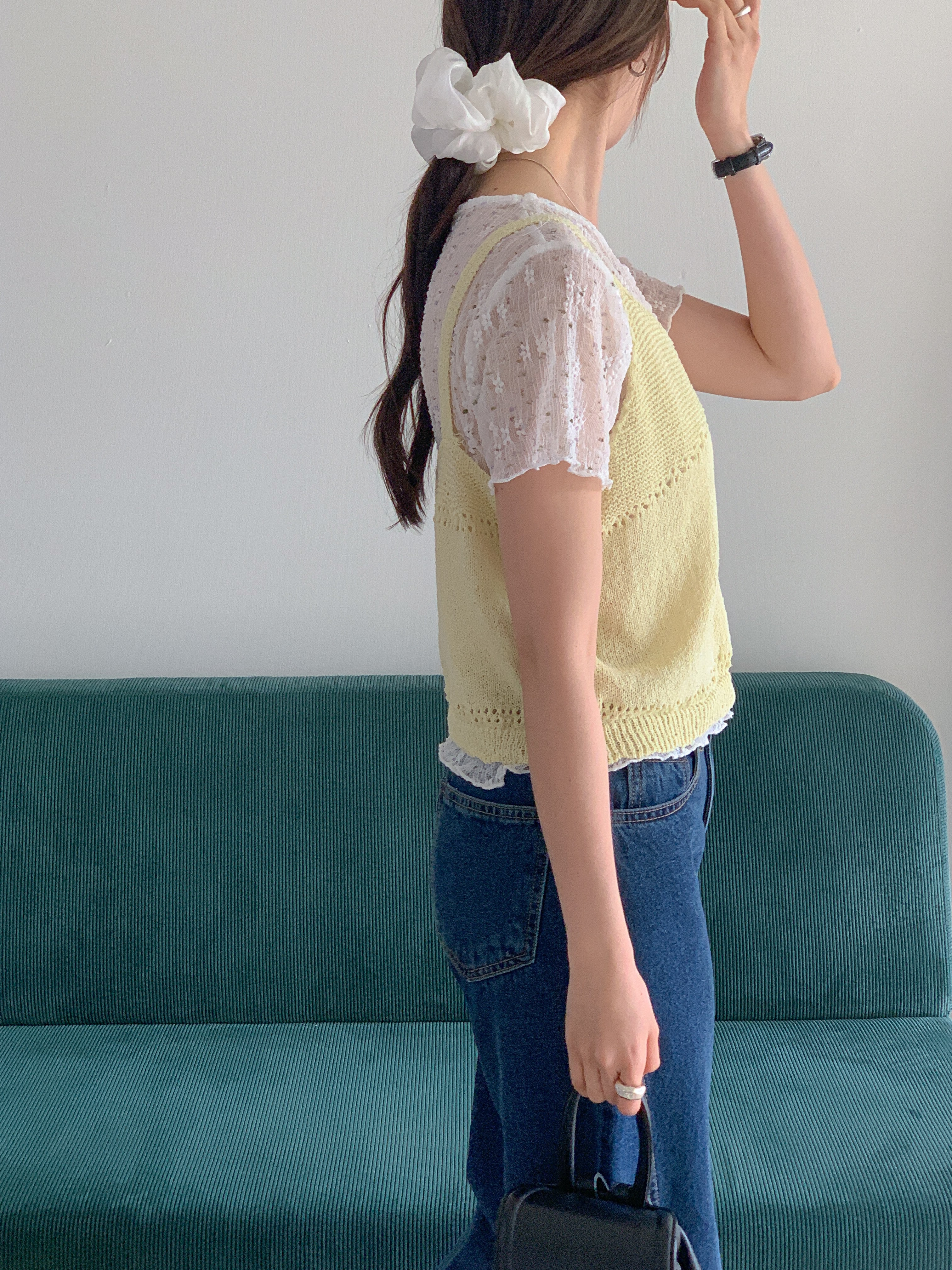 ラウンドネックVネックパンチングルーズ半袖小花柄Tシャツビスチェアンサンブル | 詳細画像3