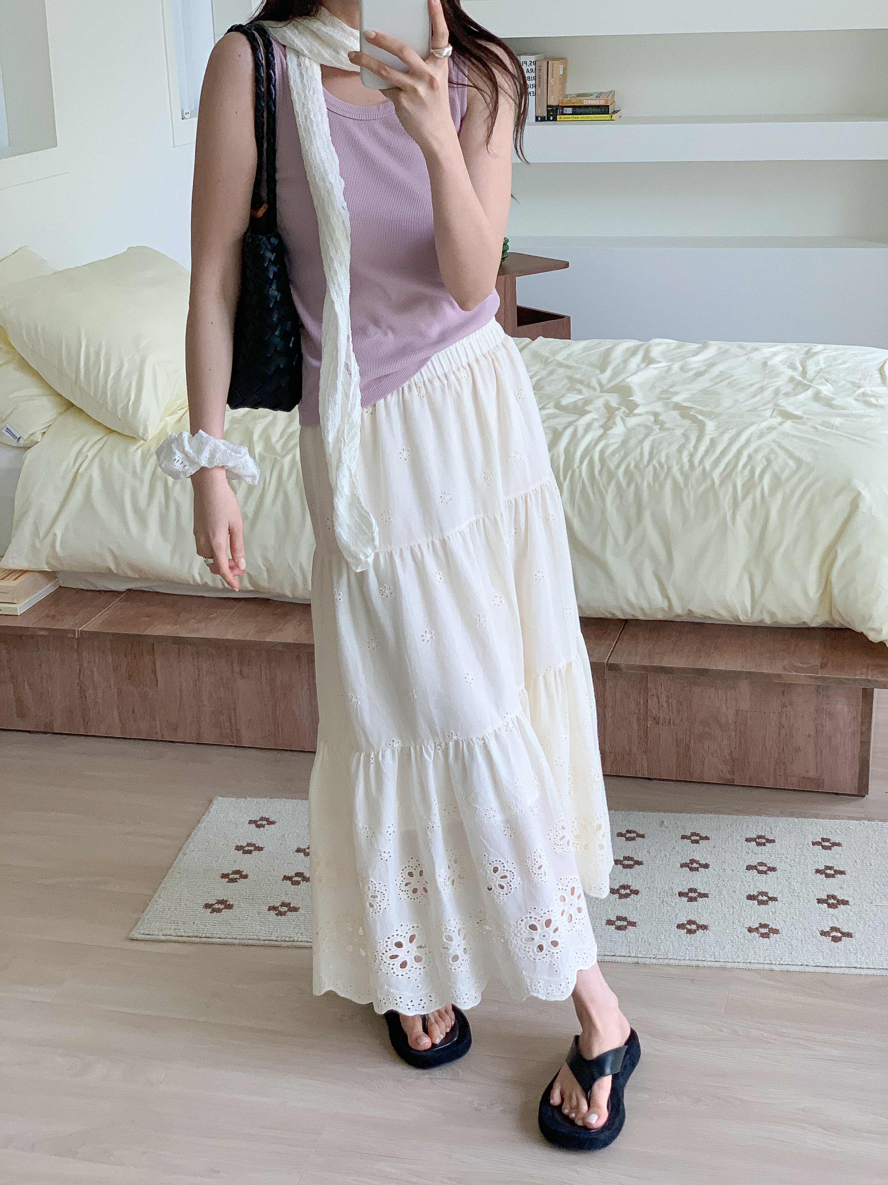 コットンシャーリングティアードパンチングウエストゴムロングAライン花柄スカート | 詳細画像13