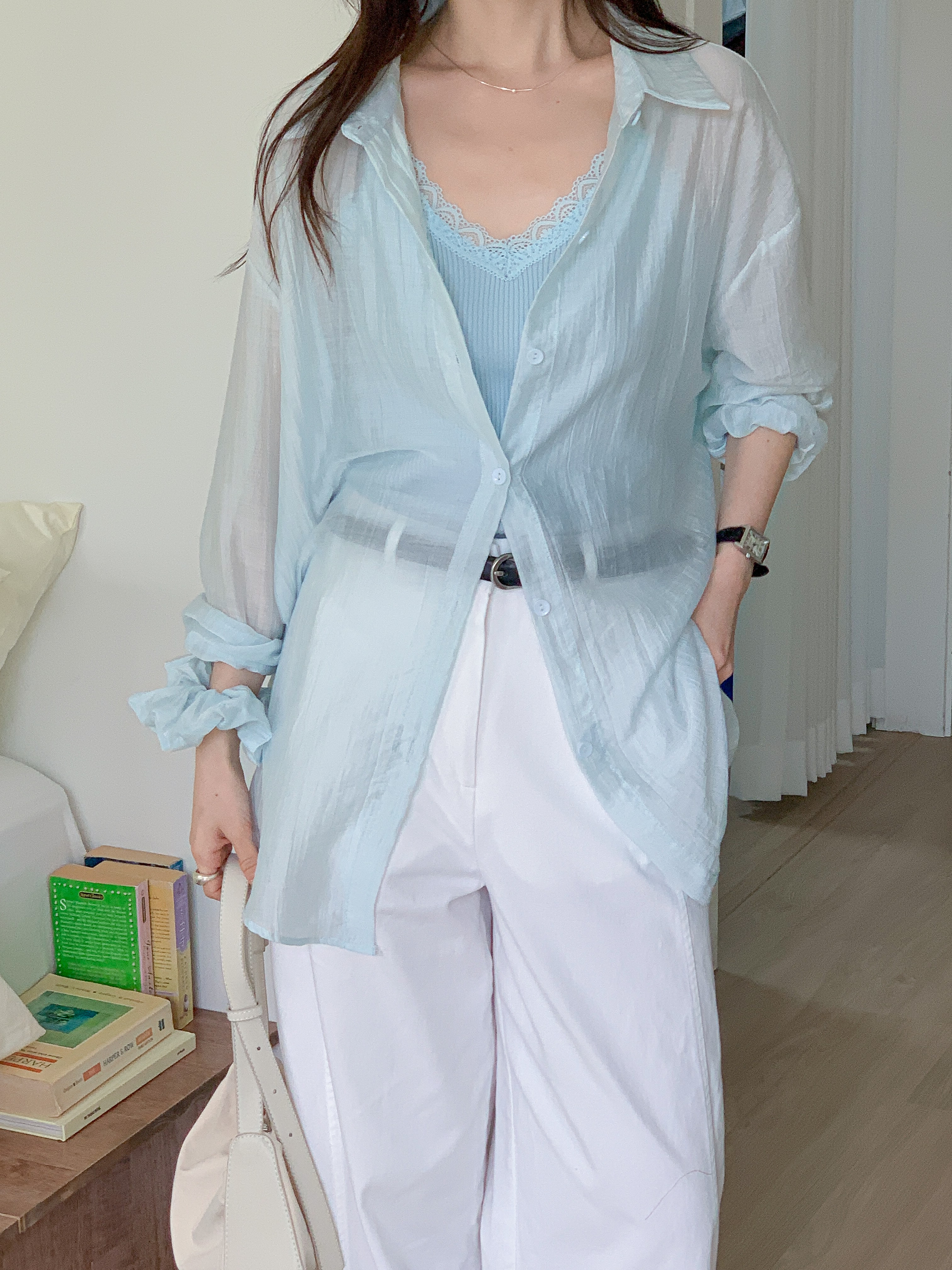 リブレースボタンカラーVネックリンクルルーズ長袖ボタンスリーブドロップショルダー無地ブラウスキャミソールアンサンブルシュシュ付 | 詳細画像7