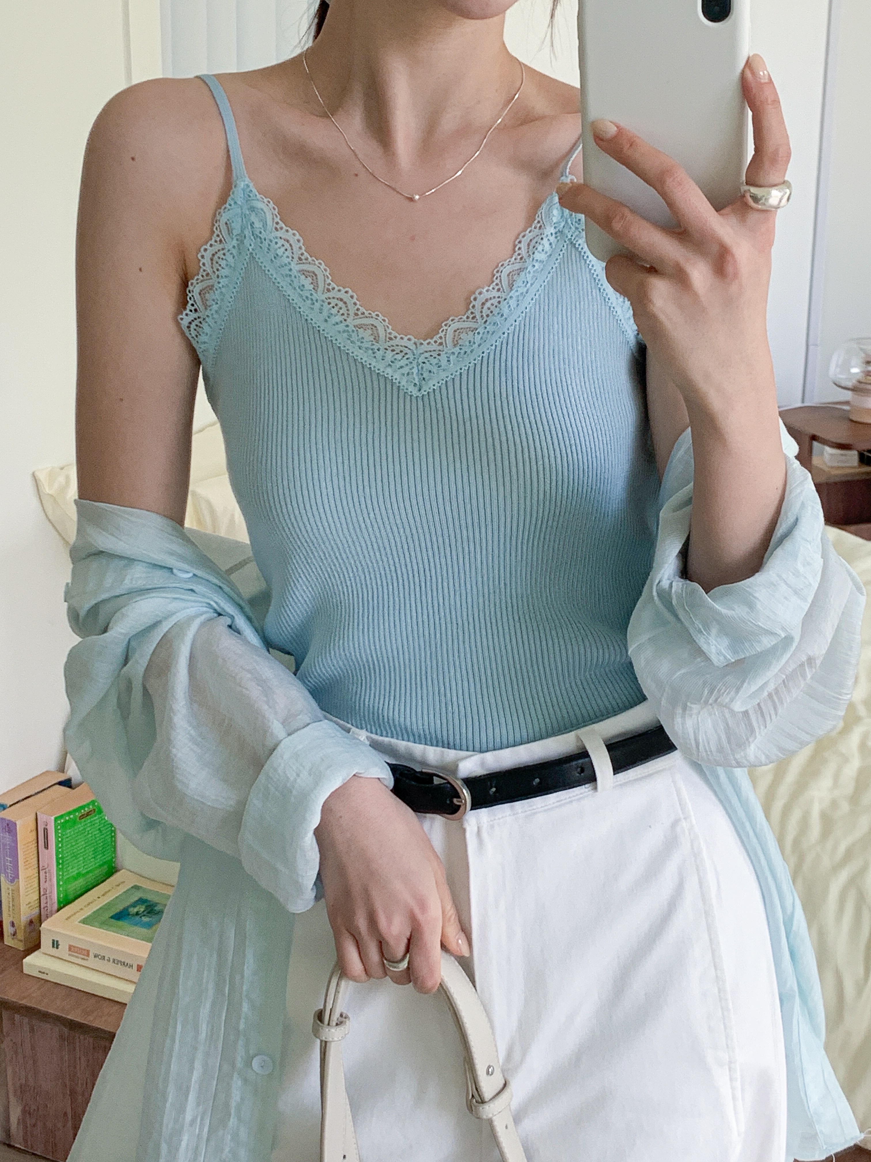 リブレースボタンカラーVネックリンクルルーズ長袖ボタンスリーブドロップショルダー無地ブラウスキャミソールアンサンブルシュシュ付 | 詳細画像13