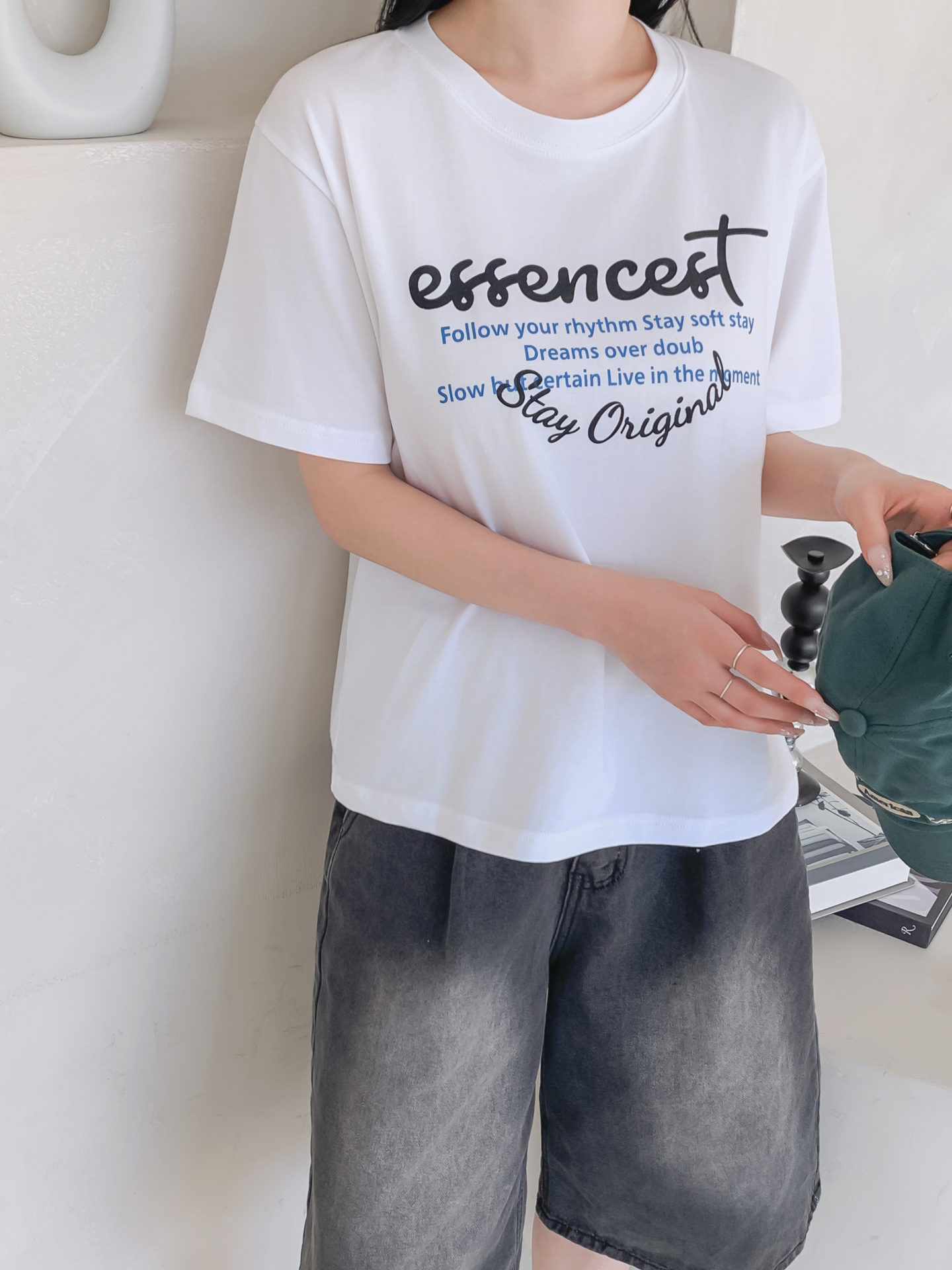 ラウンドネックルーズ半袖レタリングTシャツ | 詳細画像26