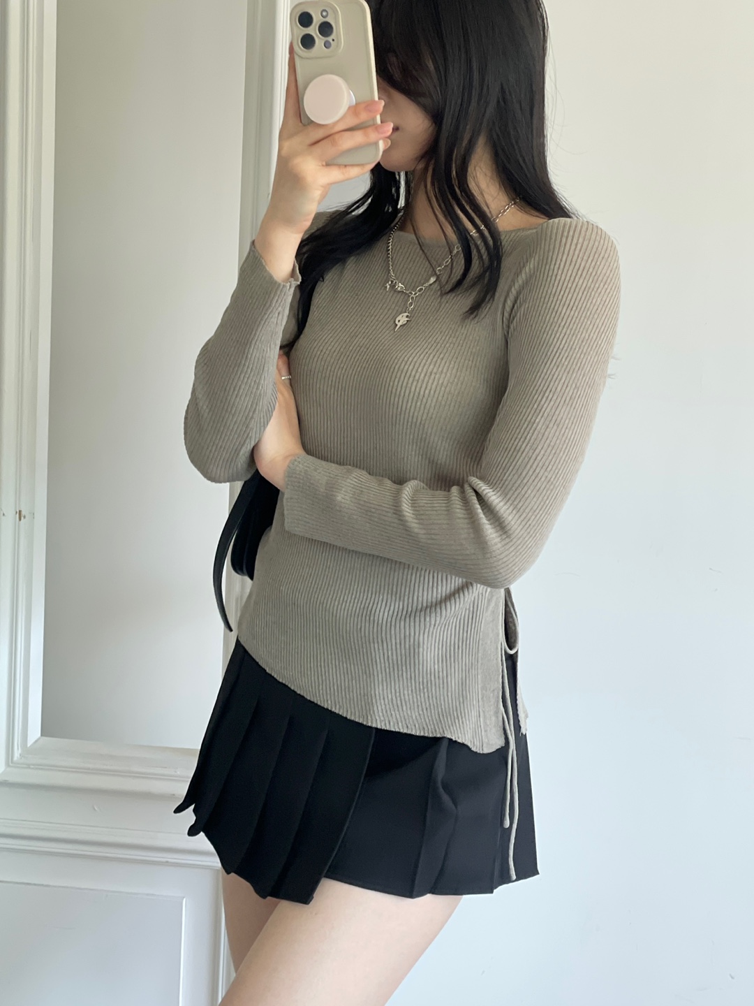 シースルーリネン混ラウンドネックドローストリングスリット長袖ギャザーニット | 詳細画像13