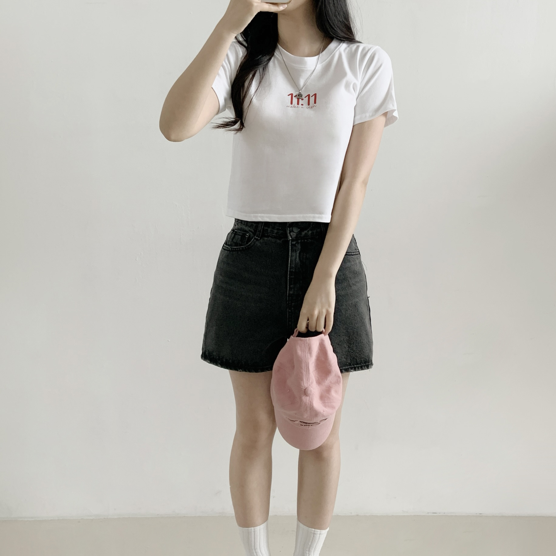 コットンラウンドネックベーシッククロップド半袖ロゴTシャツ | 詳細画像5