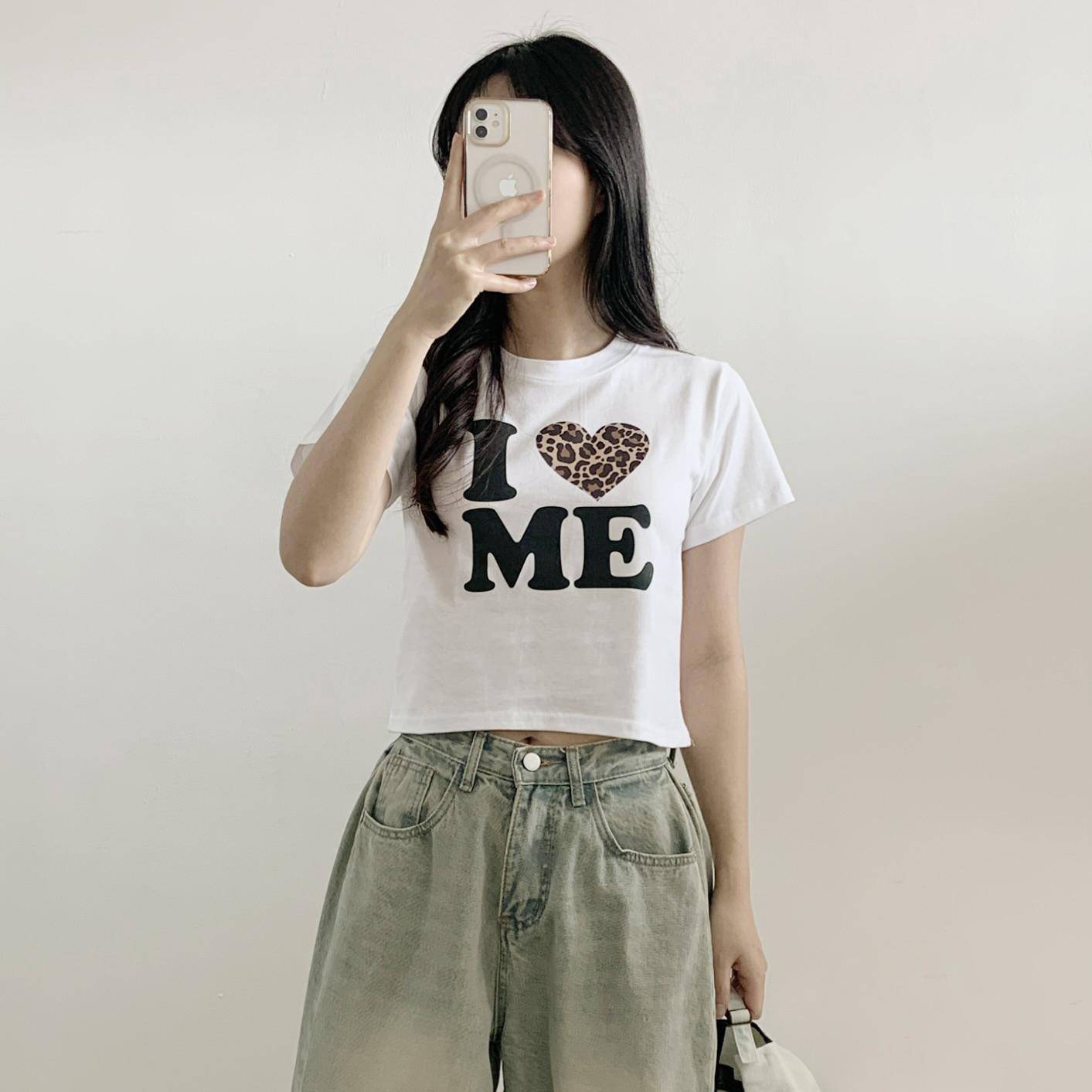 コットンラウンドネックベーシッククロップドスリム半袖ロゴTシャツ | 詳細画像5
