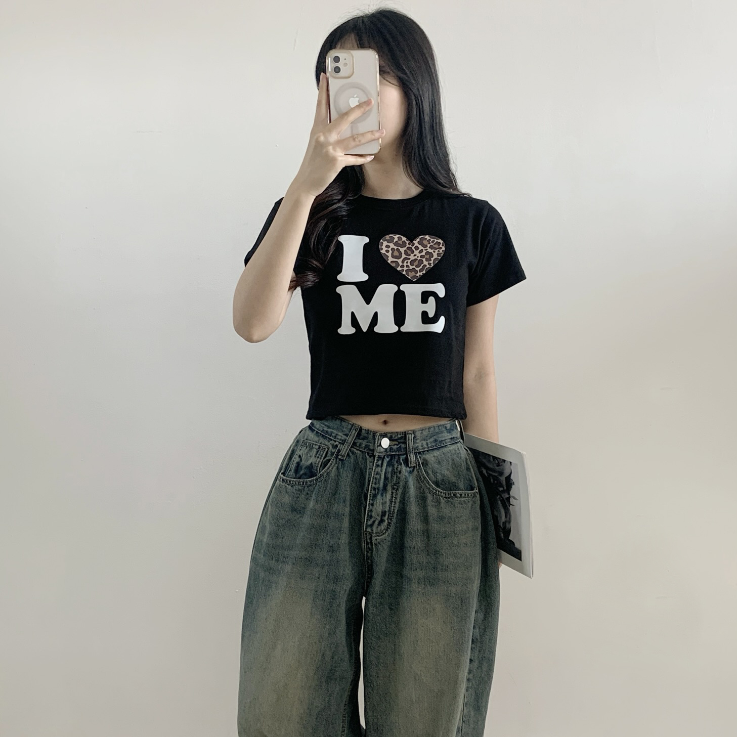 コットンラウンドネックベーシッククロップドスリム半袖ロゴTシャツ | 詳細画像6