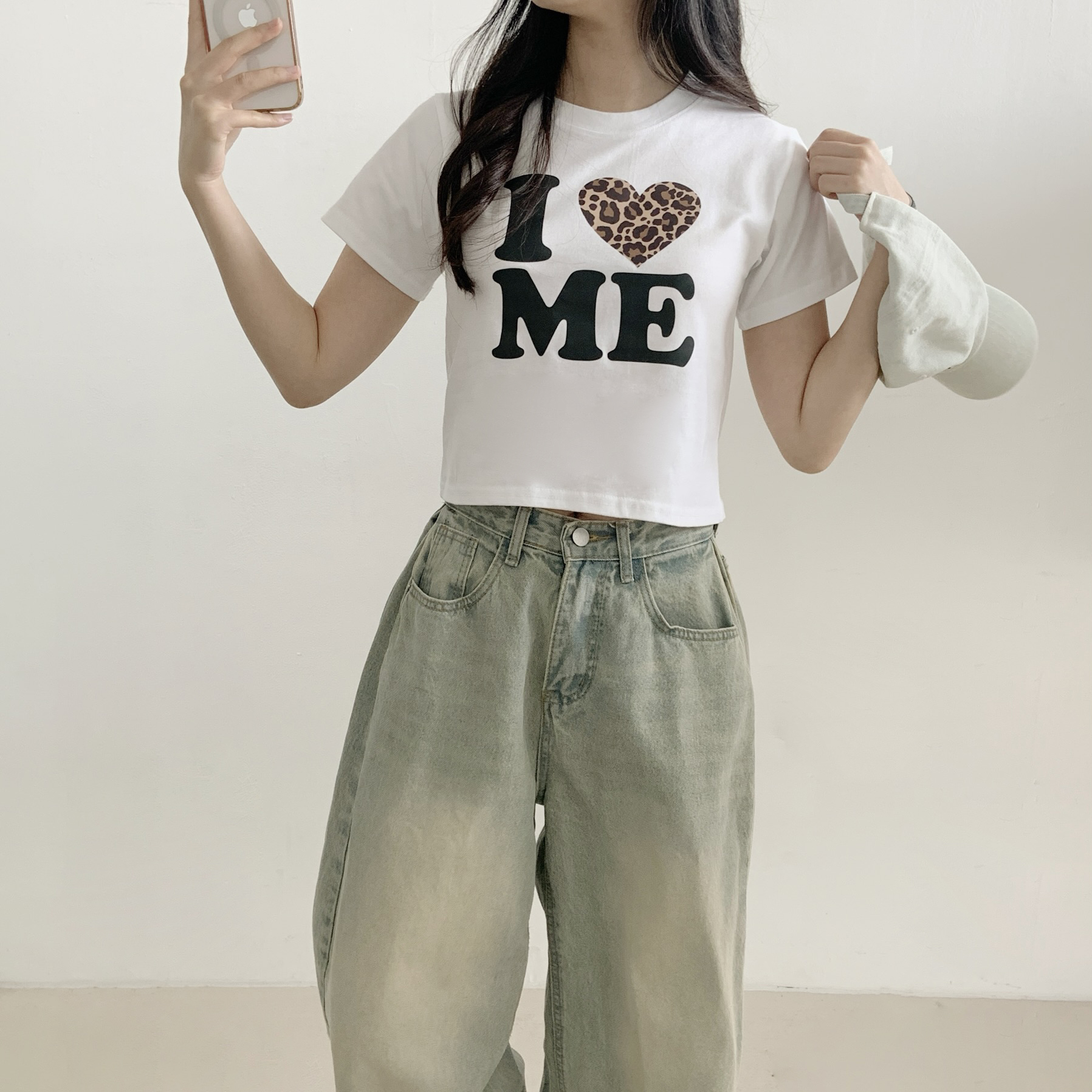 コットンラウンドネックベーシッククロップドスリム半袖ロゴTシャツ | 詳細画像7