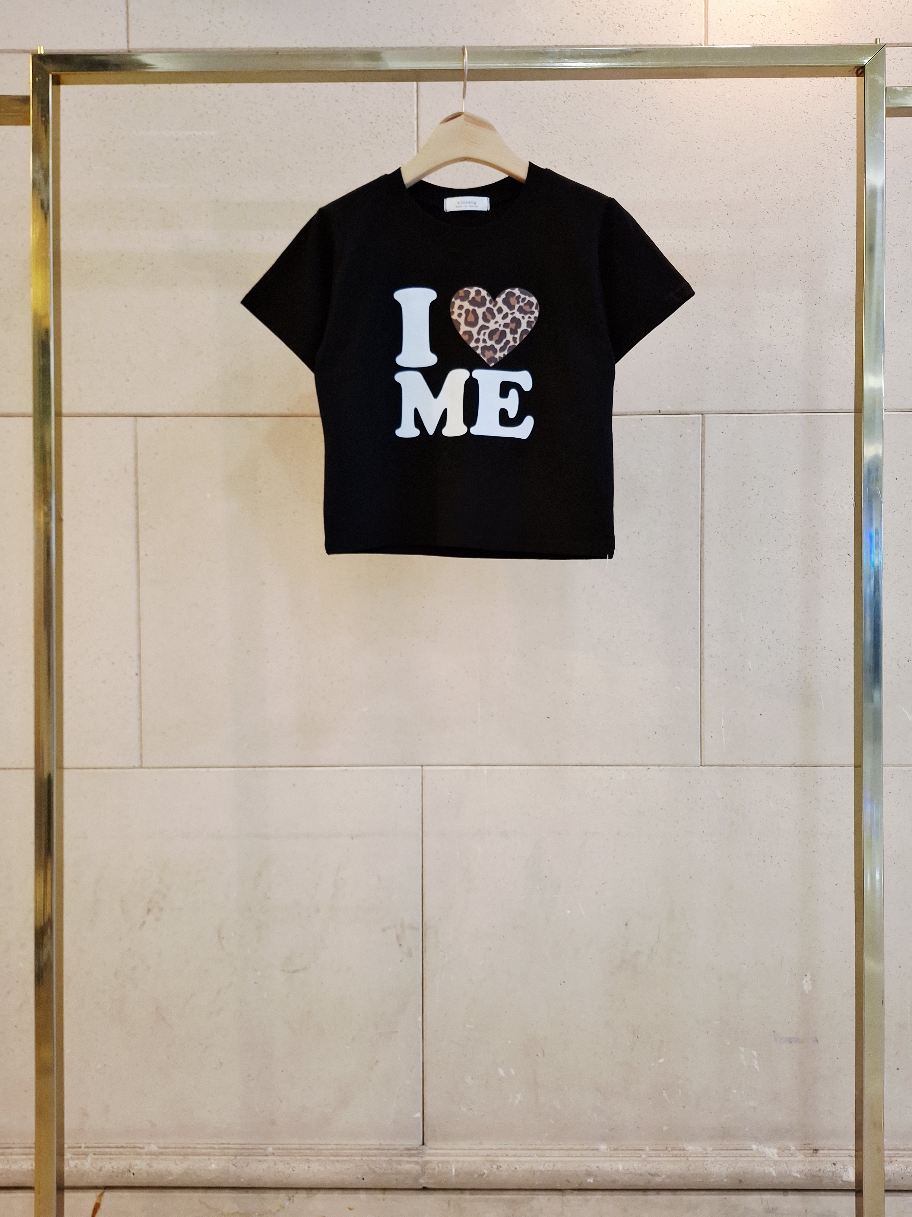 コットンラウンドネックベーシッククロップドスリム半袖ロゴTシャツ | 詳細画像9