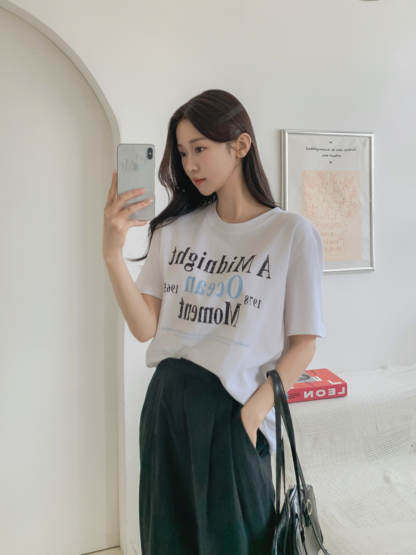 コットンラウンドネックベーシックルーズ半袖ロゴTシャツ | 詳細画像30