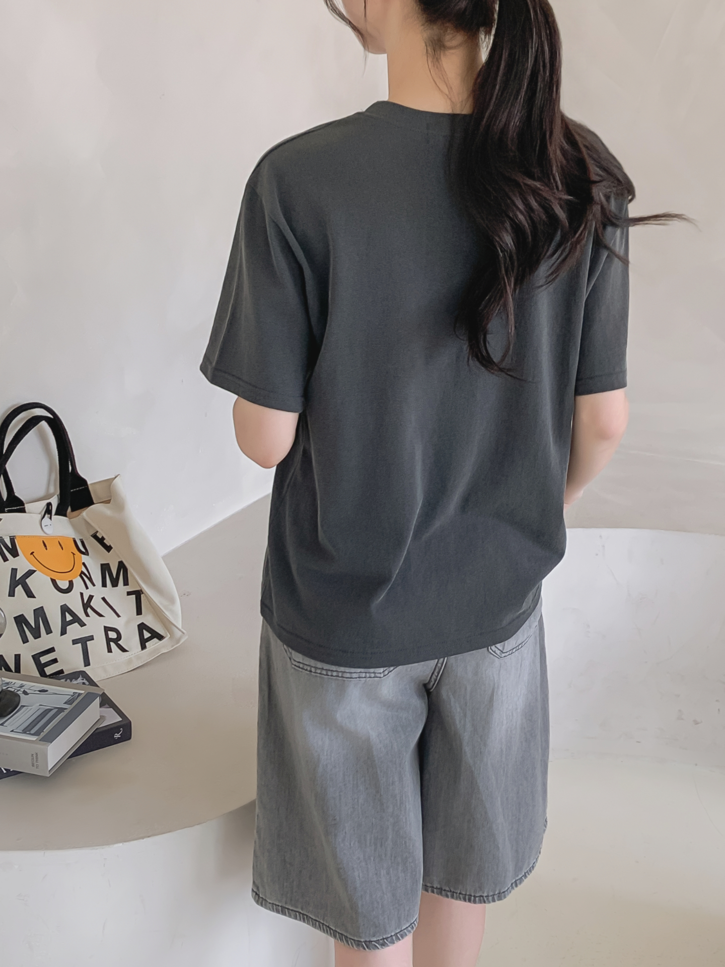 コットンラウンドネックベーシック半袖ロゴTシャツ | 詳細画像24