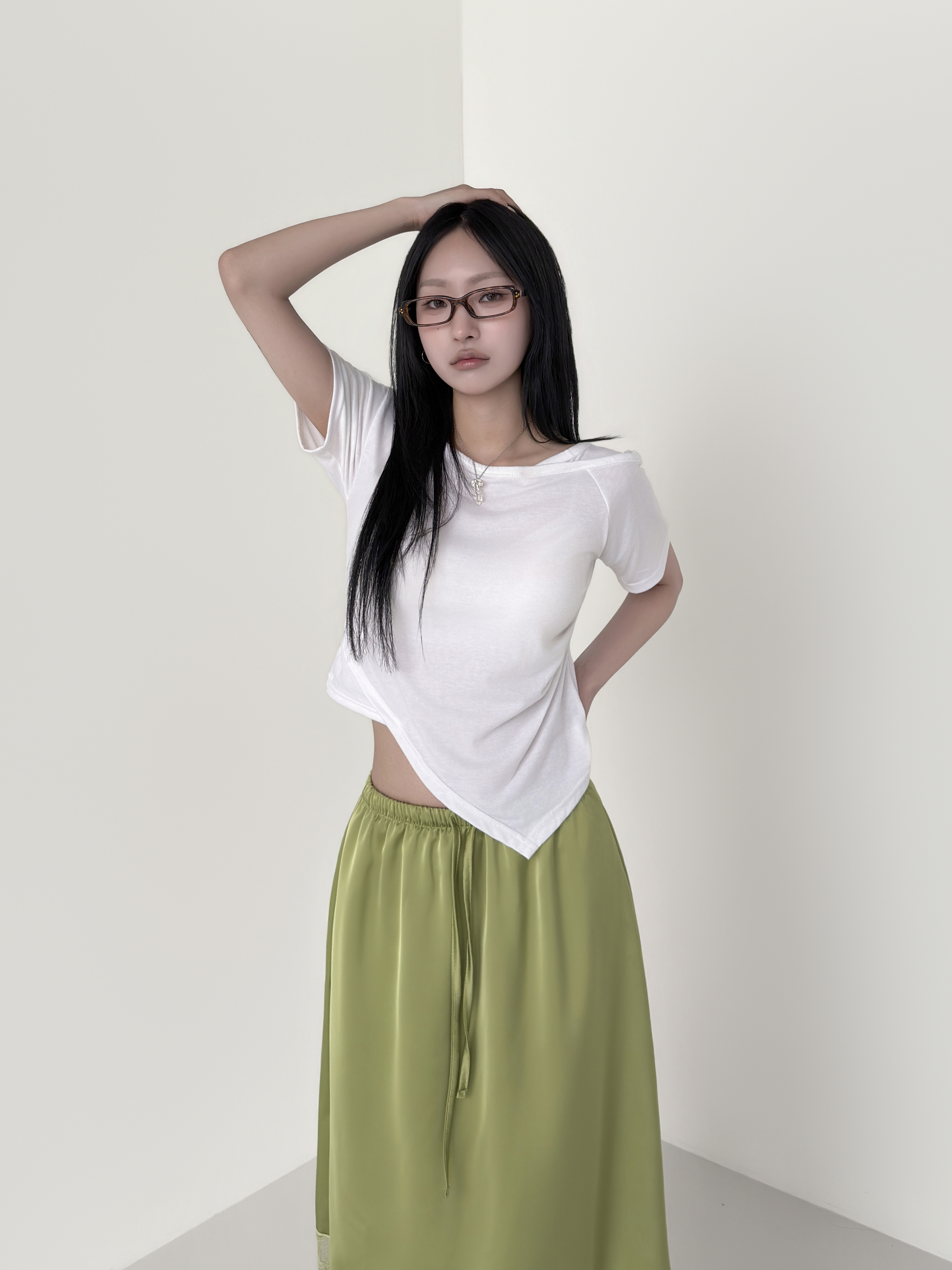 クロップドレイヤード風アンバランス半袖ダイアゴナル無地Tシャツ | 詳細画像8