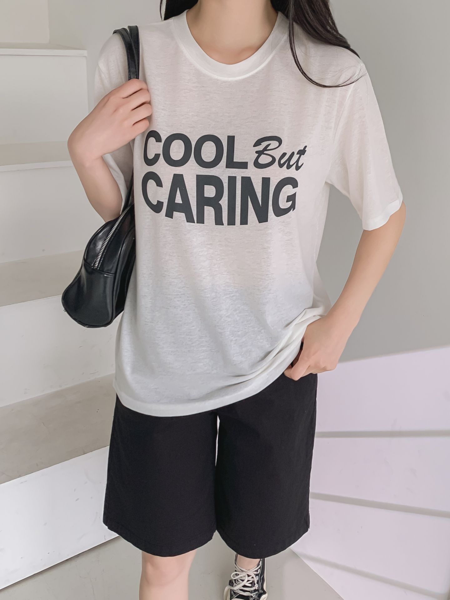 リネン混ラウンドネック半袖レタリングTシャツ | 詳細画像17