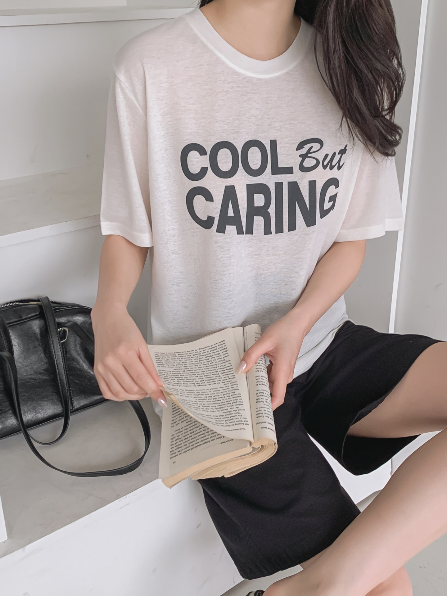 リネン混ラウンドネック半袖レタリングTシャツ | 詳細画像25
