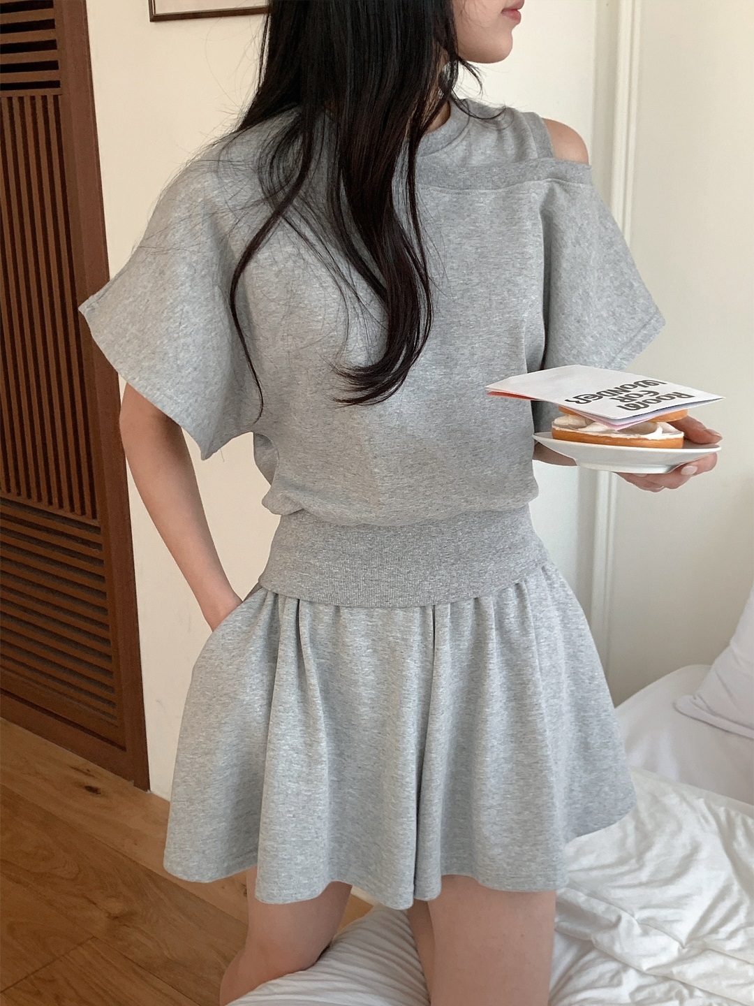 ワンショルダーウエストゴムアンバランス半袖フレア無地ツーピース(トップス、ボトムス)Tシャツショートパンツ | 詳細画像7