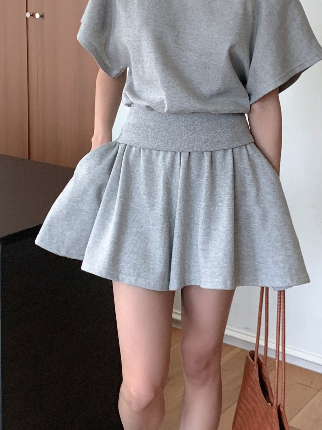 ワンショルダーウエストゴムアンバランス半袖フレア無地ツーピース(トップス、ボトムス)Tシャツショートパンツ | 詳細画像14