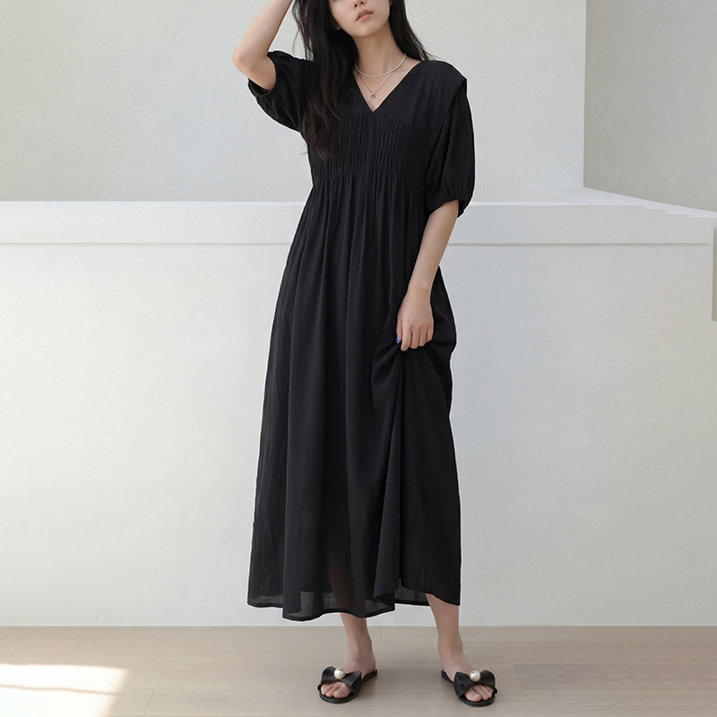 これ】Aiméine Vネックシャーリングワンピース Vネックシャーリング