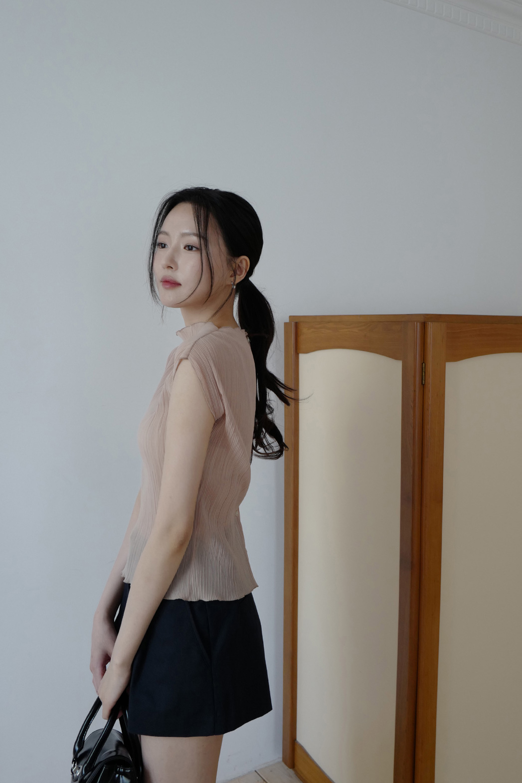 ボタンラウンドネックプリーツフレンチスリーブ無地Tシャツ春夏秋 | DHOLIC | 詳細画像10