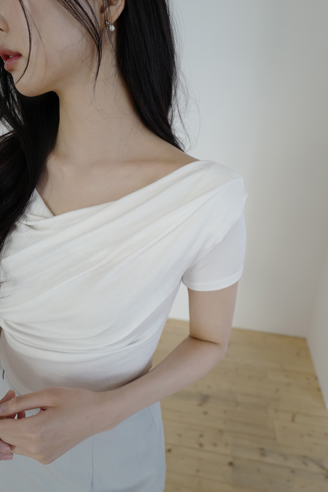 ストレッチドレープ半袖ギャザー無地Tシャツオールシーズン | DHOLIC | 詳細画像8