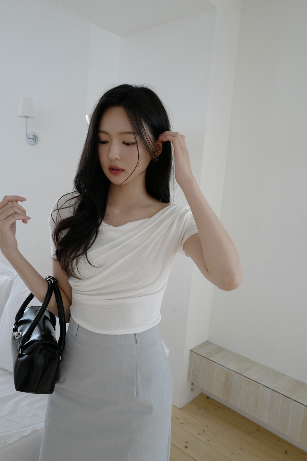 ストレッチドレープ半袖ギャザー無地Tシャツオールシーズン | DHOLIC | 詳細画像13