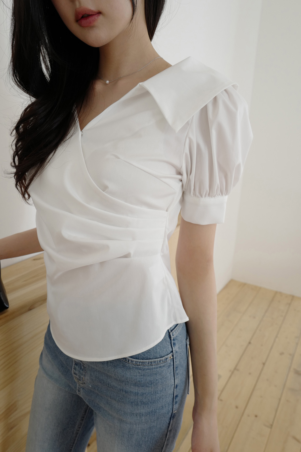 ストレッチコットンVネックセーラーカラーシャーリングパフスリーブ半袖無地ブラウス春夏秋 | DHOLIC | 詳細画像14