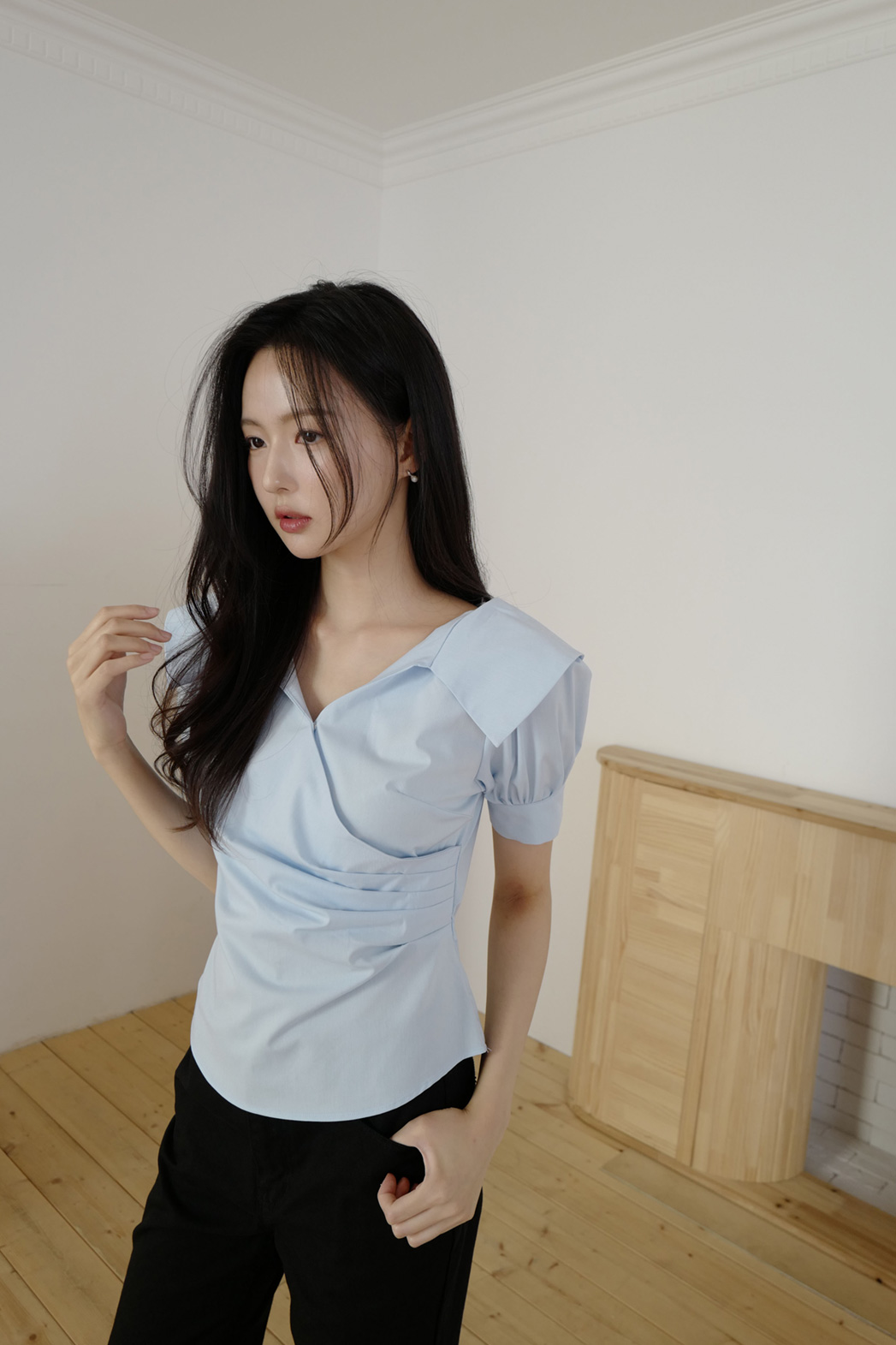 ストレッチコットンVネックセーラーカラーシャーリングパフスリーブ半袖無地ブラウス春夏秋 | DHOLIC | 詳細画像28