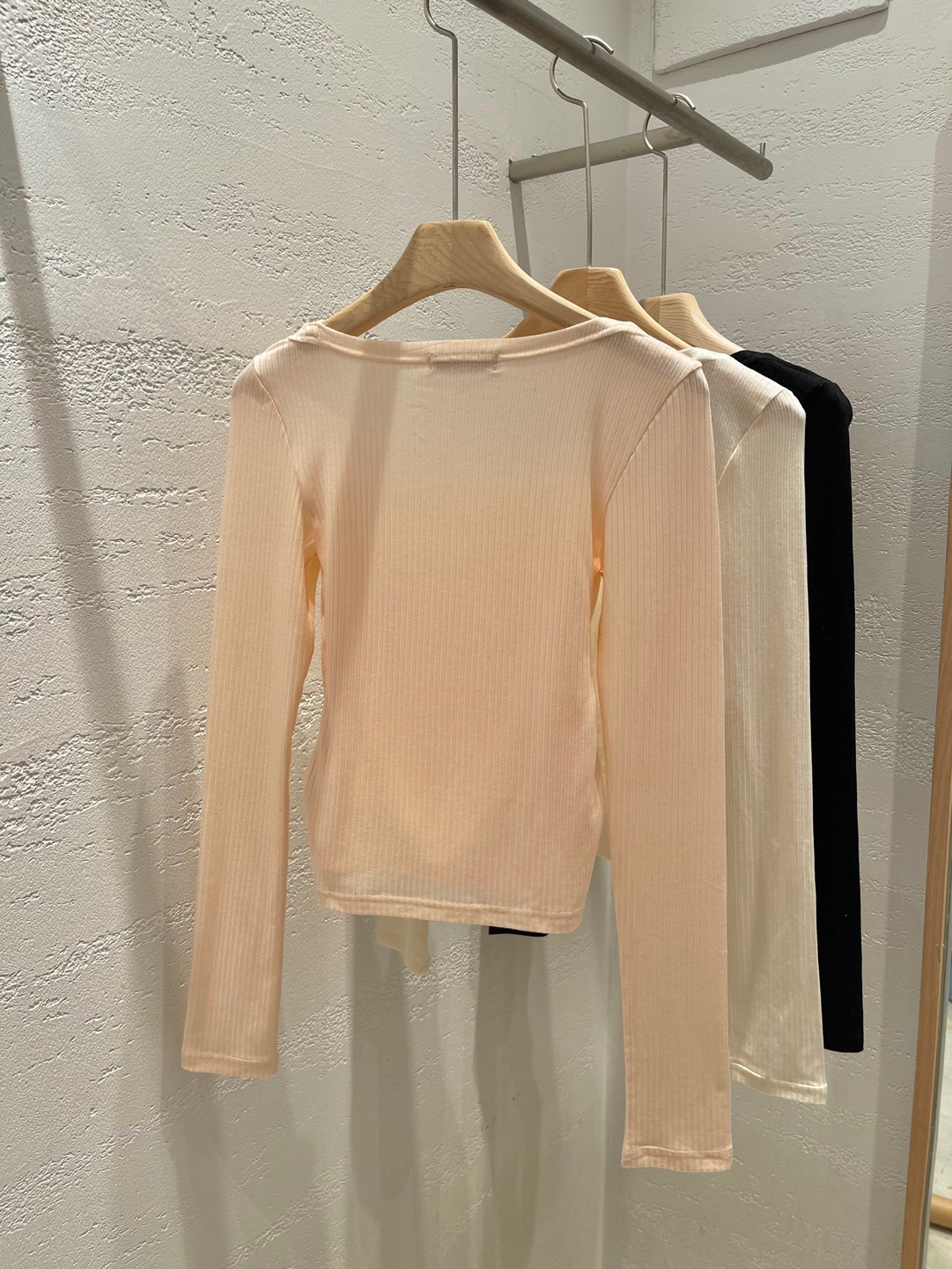 ボタンスリムレイヤード風長袖Tシャツ | 詳細画像23