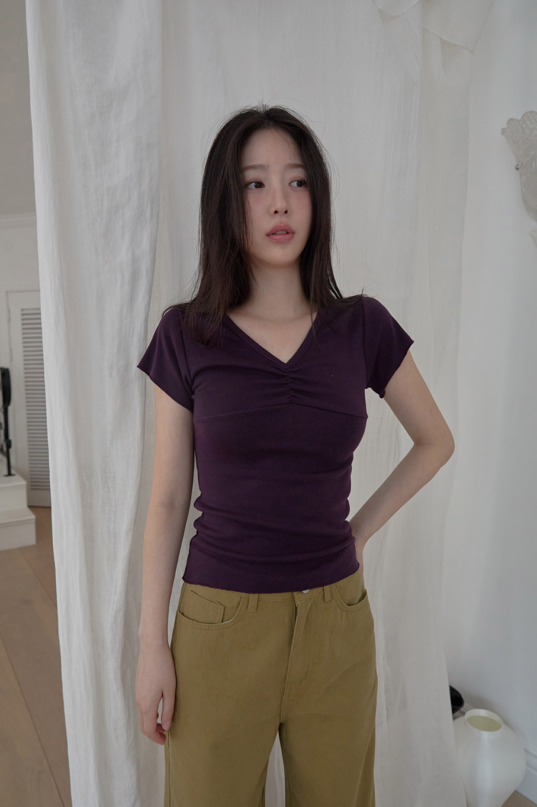 ストレッチVネックギャザーセミクロップド無地TシャツSS | 詳細画像9