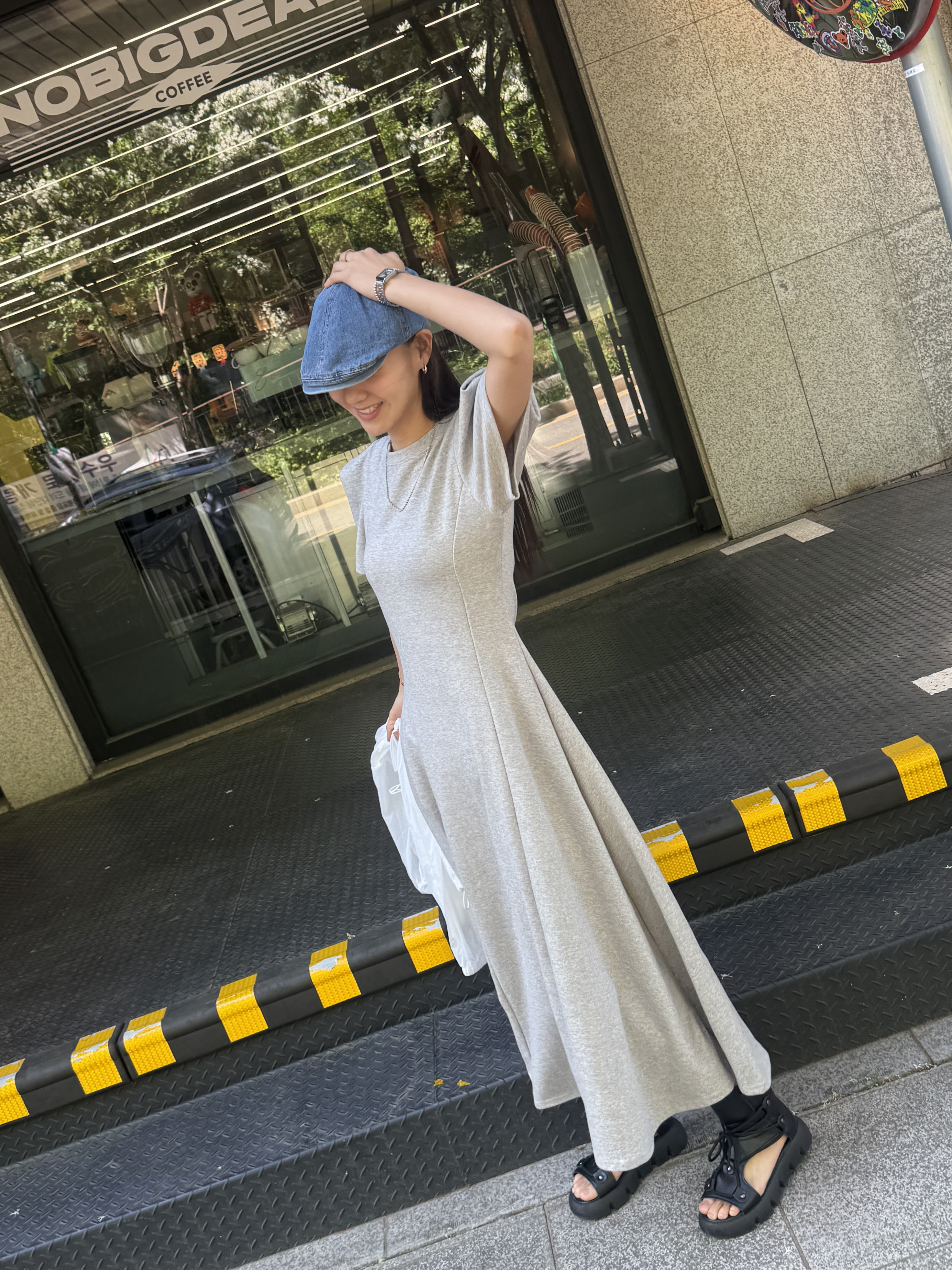 ラウンドネックポケットロング半袖フレアワンピース | 詳細画像7