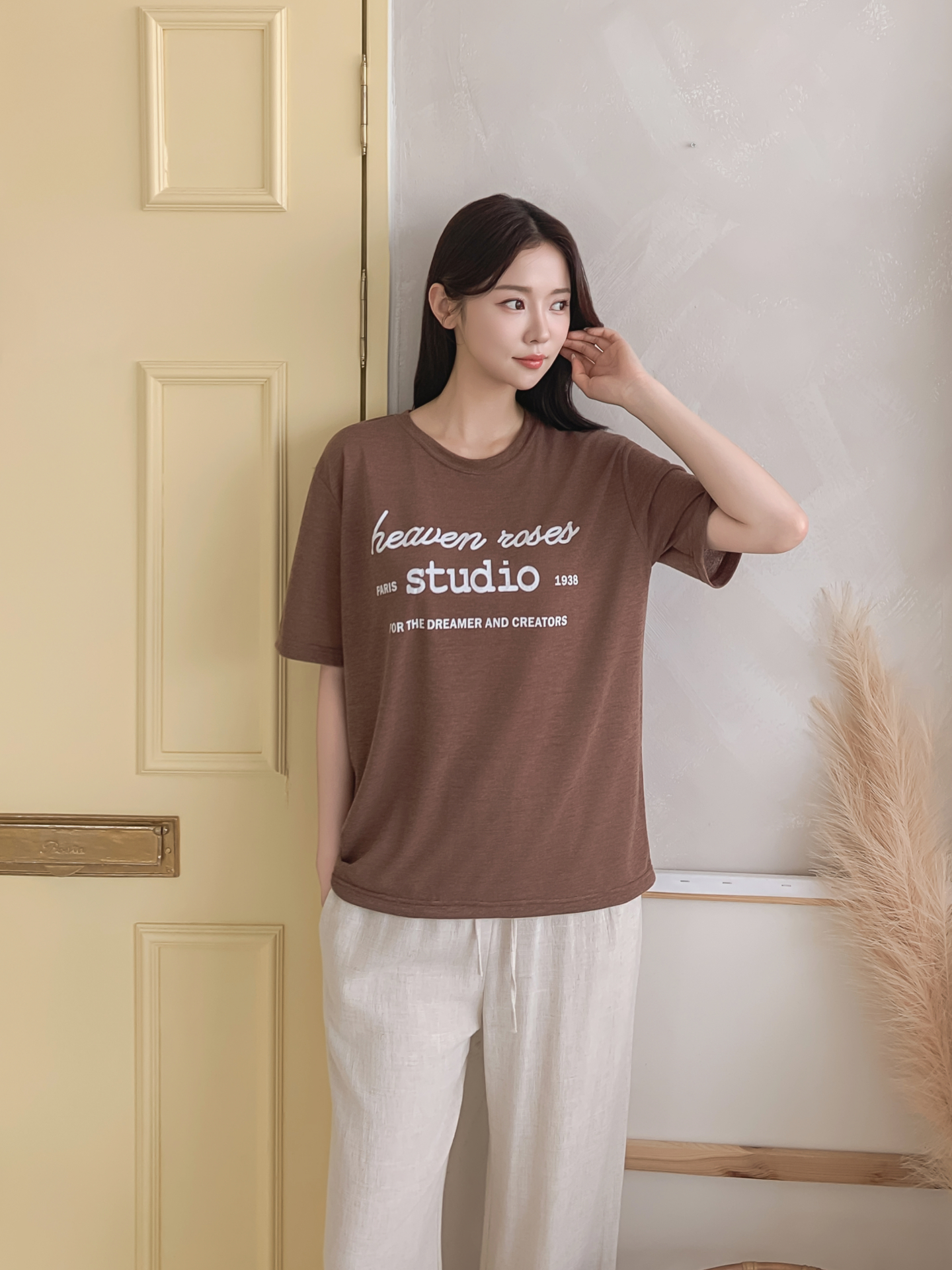 リネン混ラウンドネックベーシックルーズ半袖ロゴTシャツ | 詳細画像6
