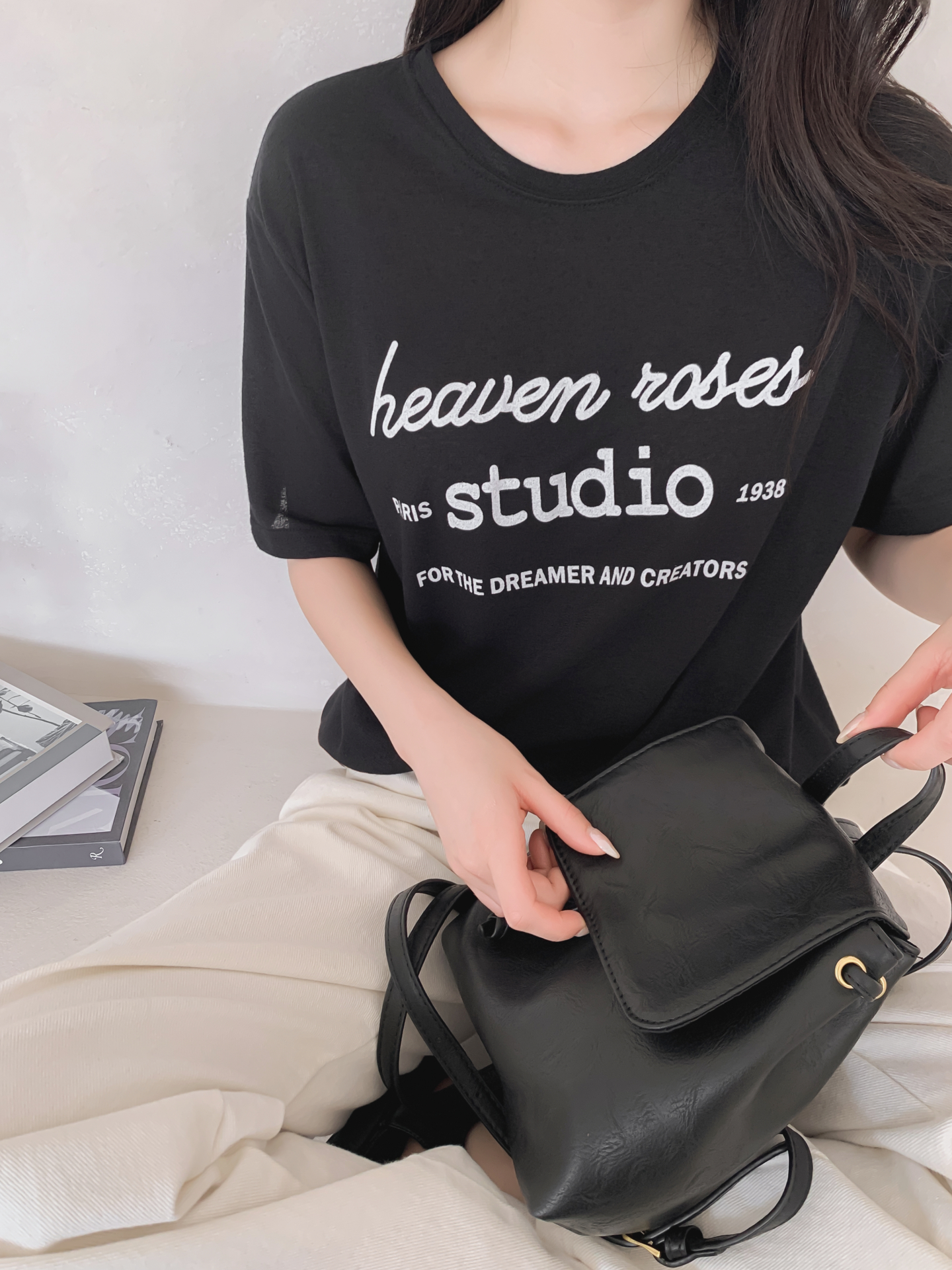 リネン混ラウンドネックベーシックルーズ半袖ロゴTシャツ | 詳細画像32