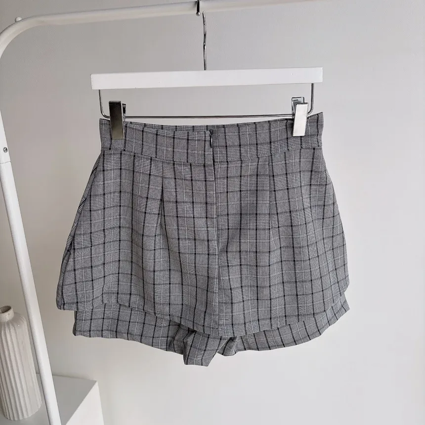 リボン(固定)レイヤード風ショートミニヒドゥンジッパーチェックパンツスカートパンツ | mirangmirang | 詳細画像13
