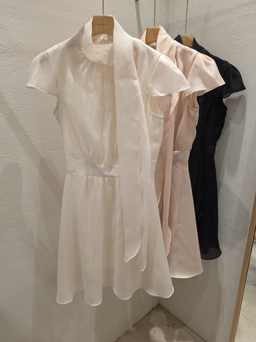 シフォンジップアップ半袖ミニスカーフネックワンピース | 詳細画像21