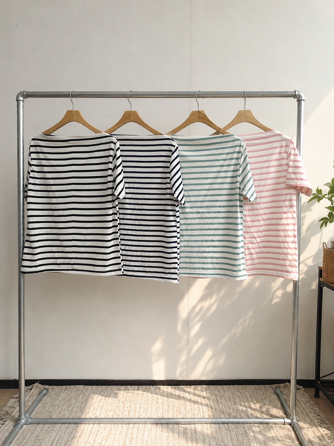 ボートネックベーシック半袖ボーダー配色Tシャツ | 詳細画像10