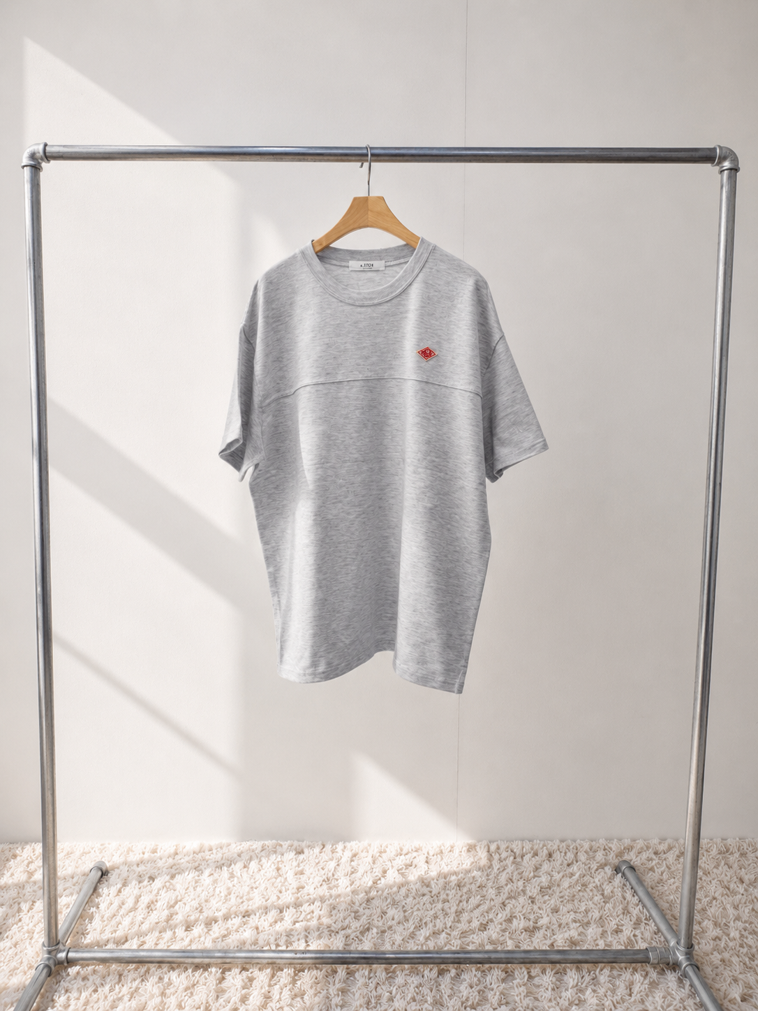 ラウンドネックベーシックルーズ半袖ラベルTシャツ | 詳細画像13