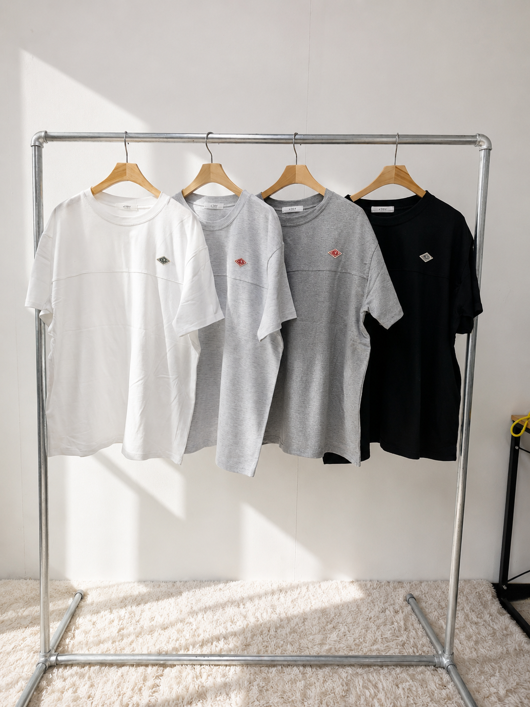 ラウンドネックベーシックルーズ半袖ラベルTシャツ | 詳細画像14