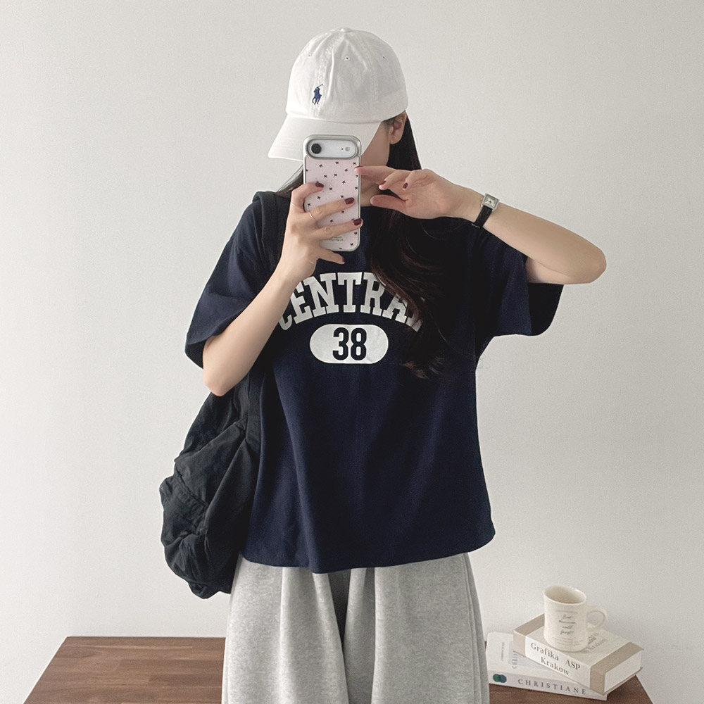 コットンラウンドネックベーシックルーズ半袖ロゴTシャツ | レディース