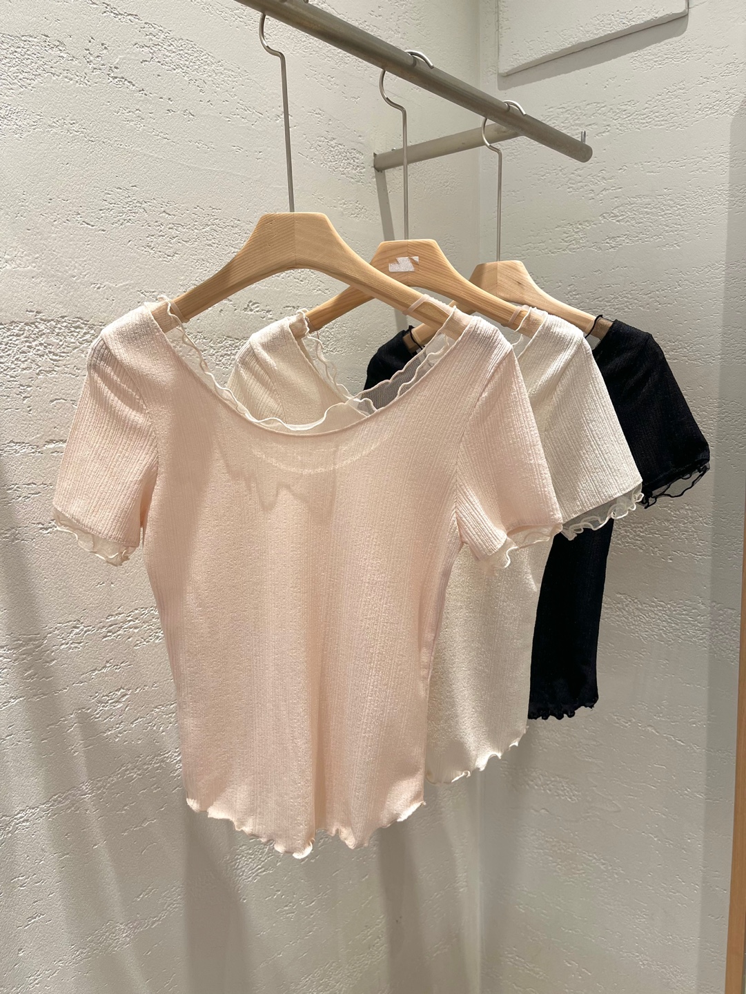 チュールUネックフリルスリム半袖Tシャツ | 詳細画像23